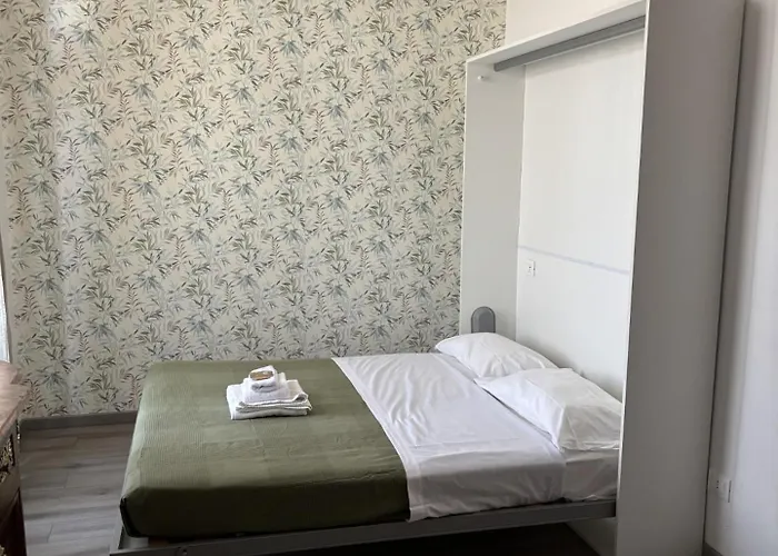 Caracciolo33 * Roma